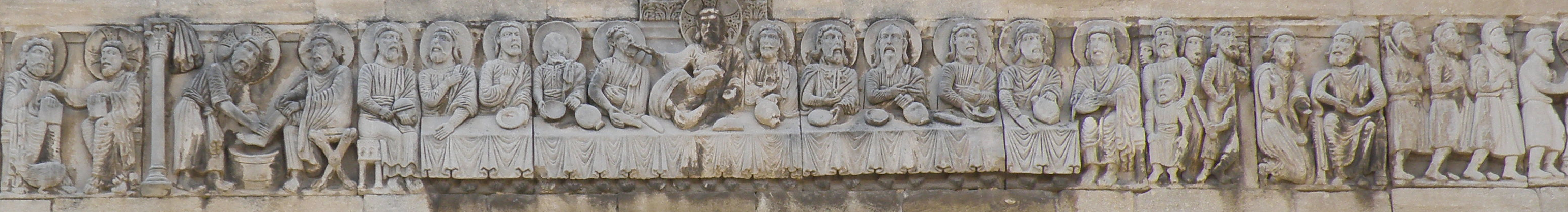 Statue row of the last supper